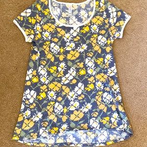 Lularoe Classic tee